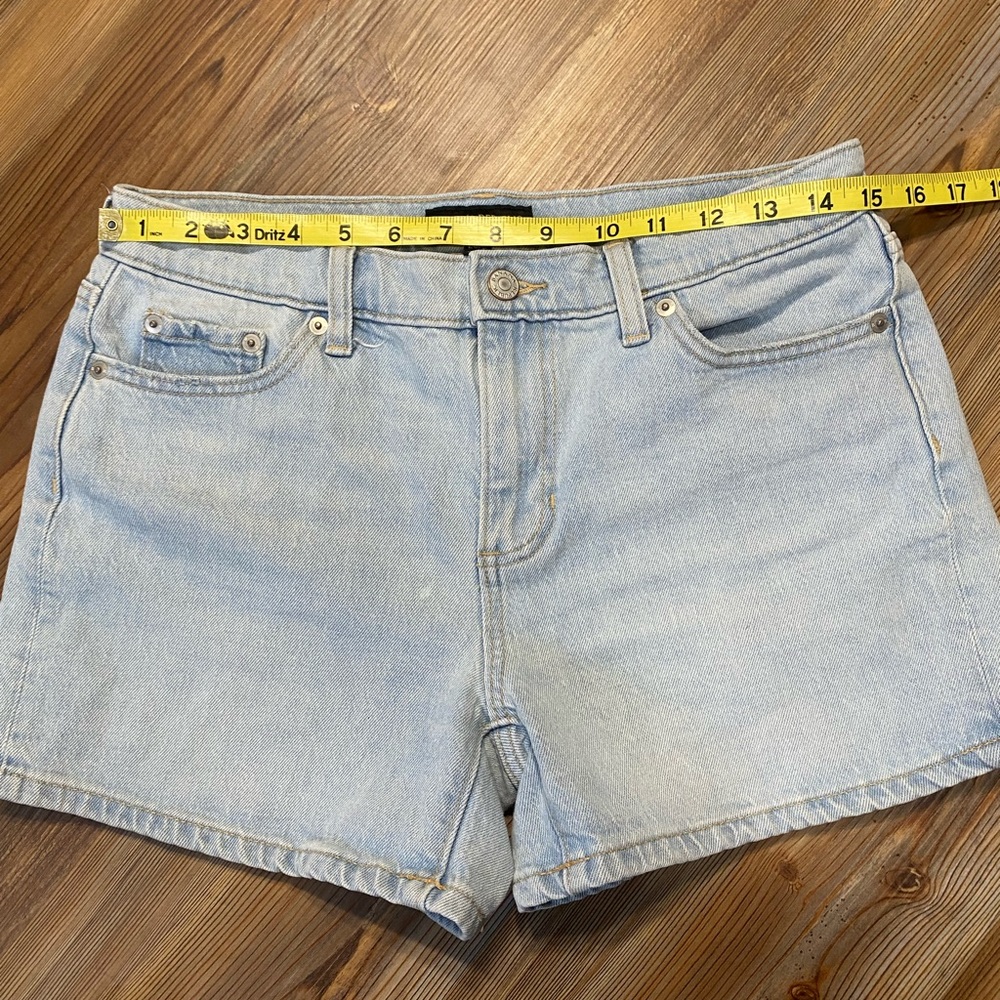 4/$16 Banana Republic Jean Shorts - Picture 9 of 10